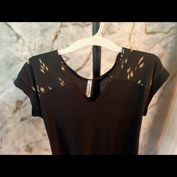 Women top - Picture 3 of 8